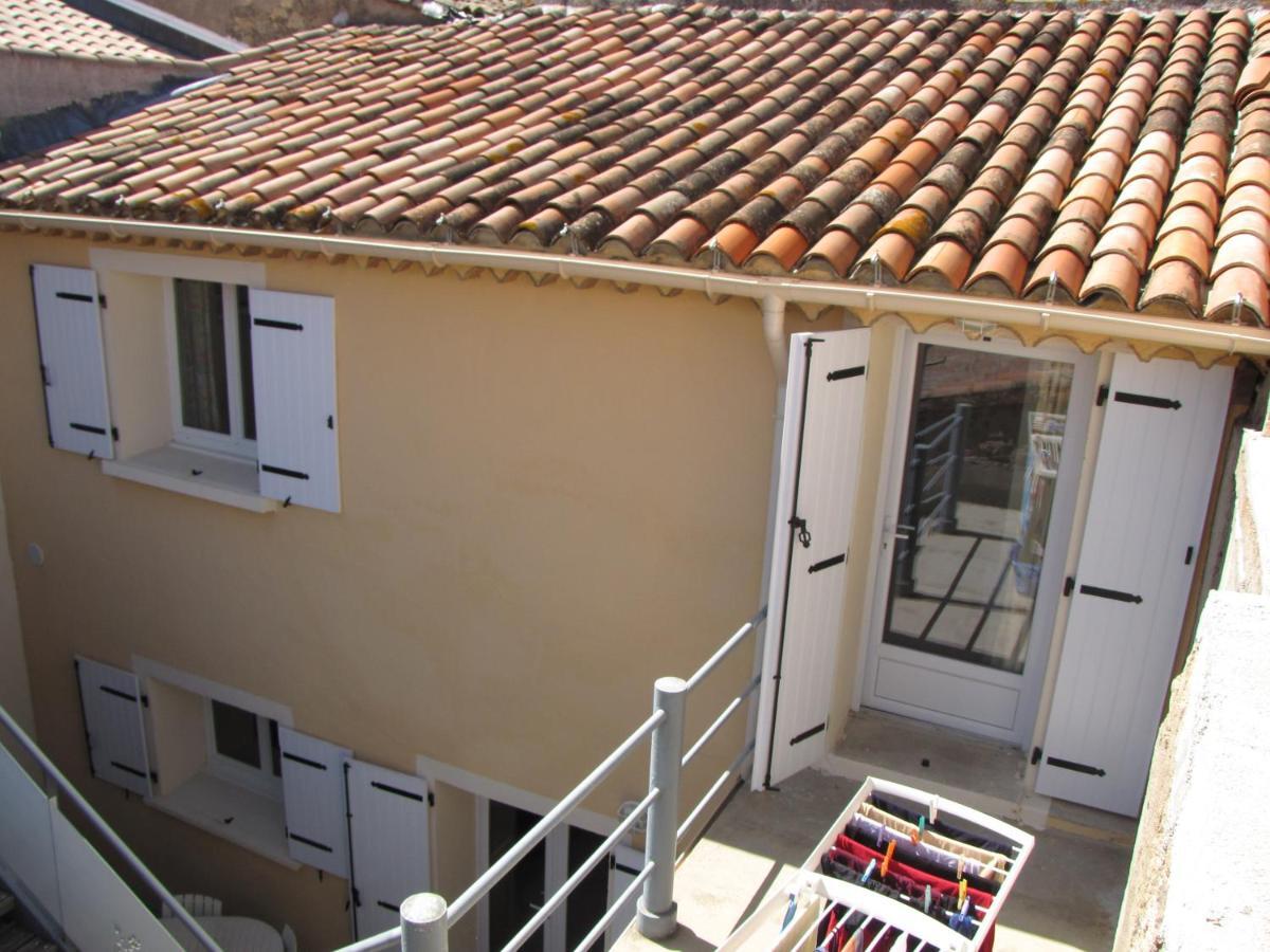 Maison De Village Entre Mer Et Montagne Roujan Luaran gambar